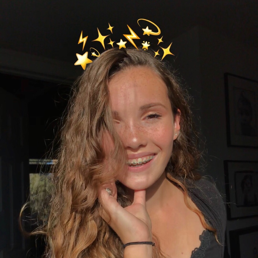 Meet your Posher, Olivia